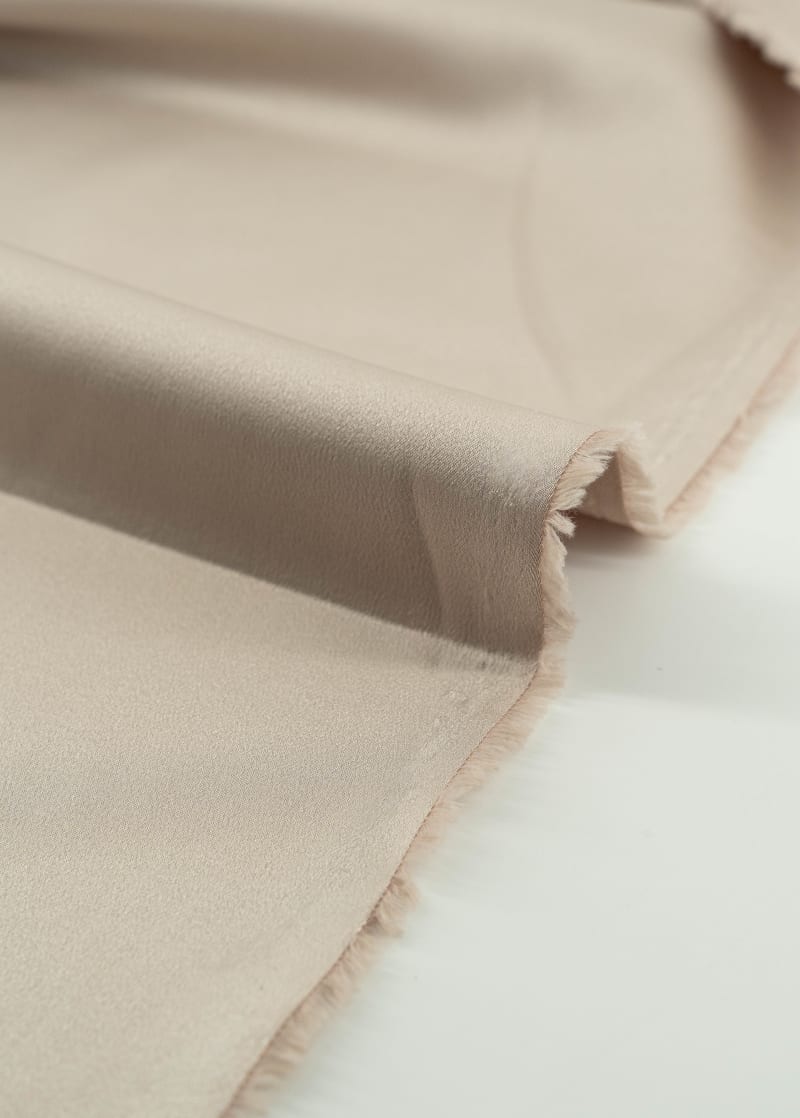 Crep saten licra liso color camel