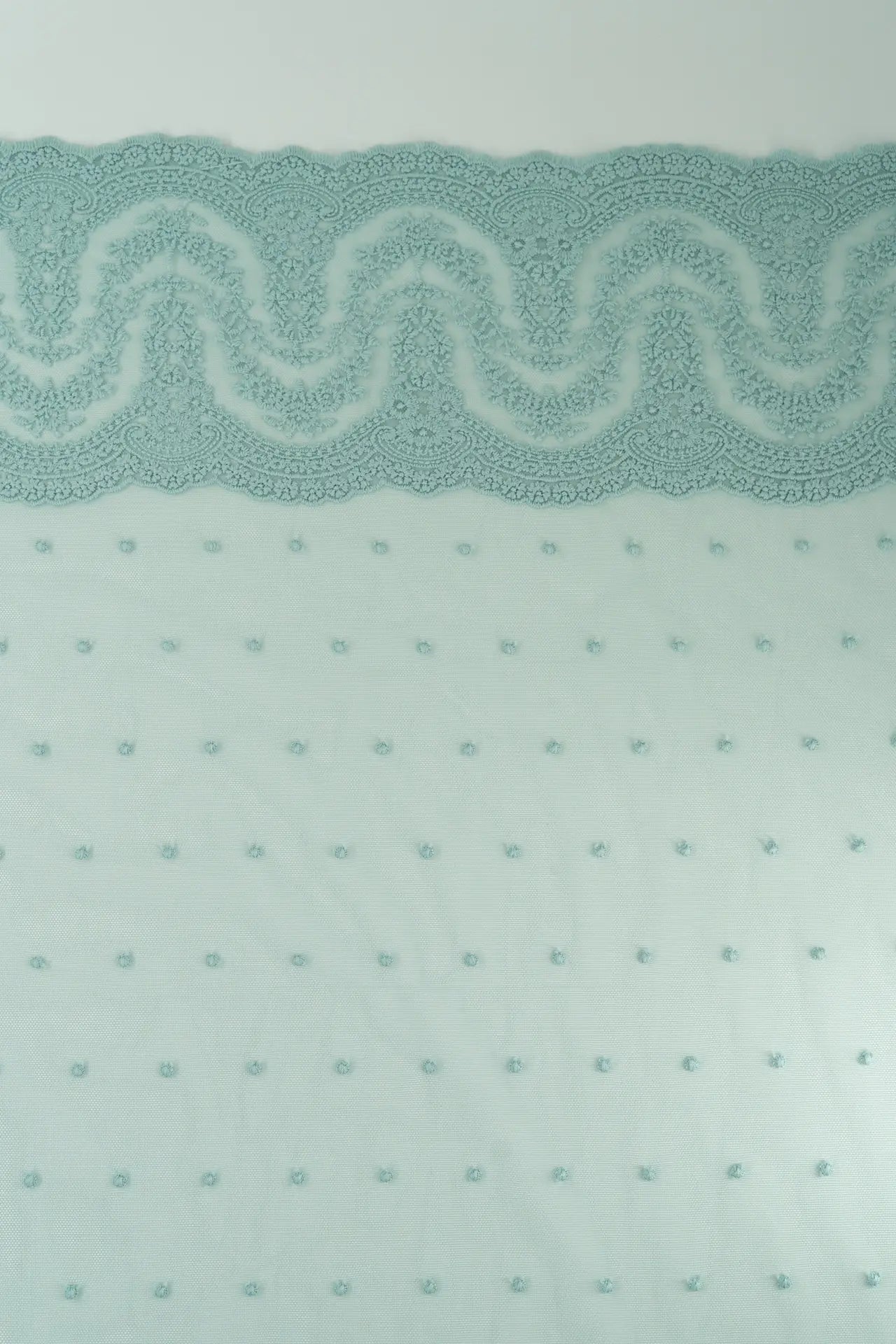 tule bordado plumeti borda de água ondas