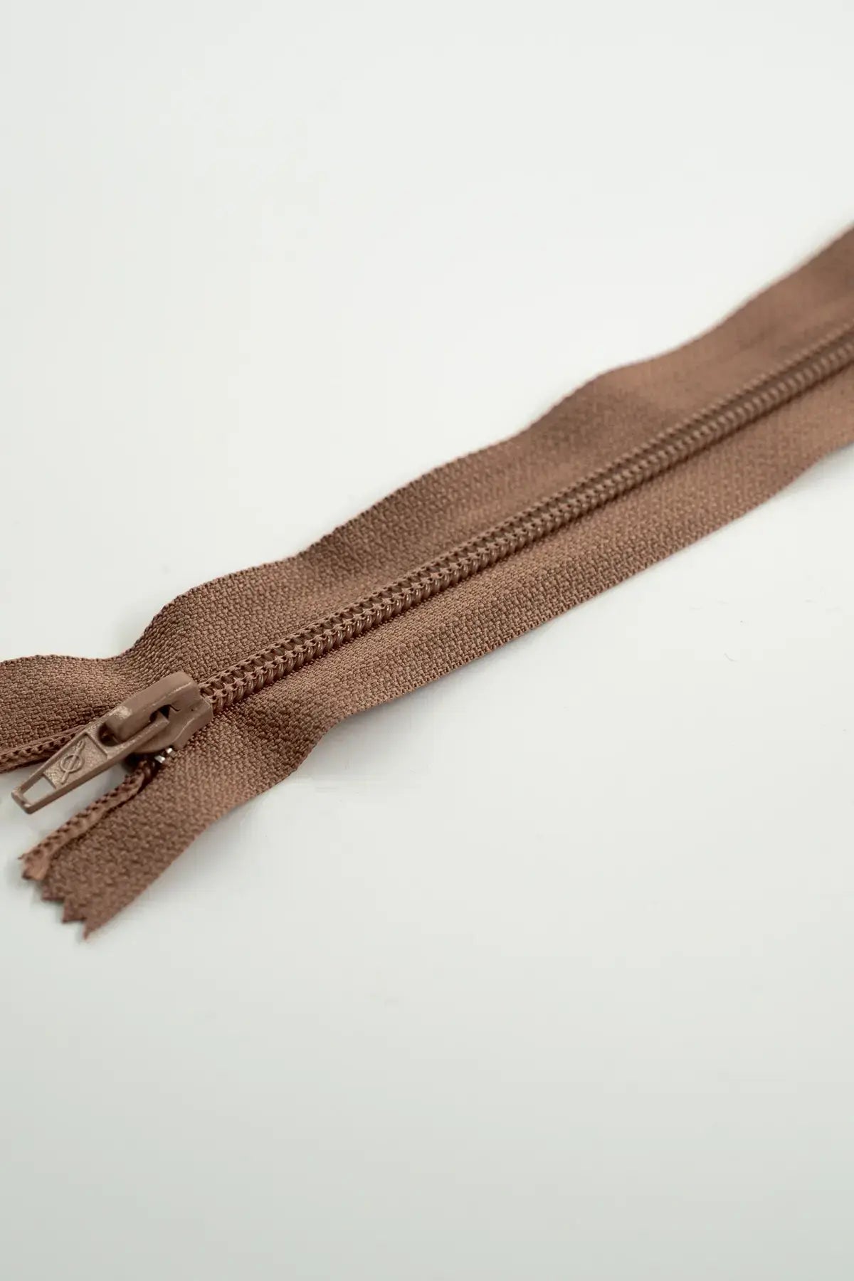 Cremallera nylon n5 60 cm camel c/0694 s/036614