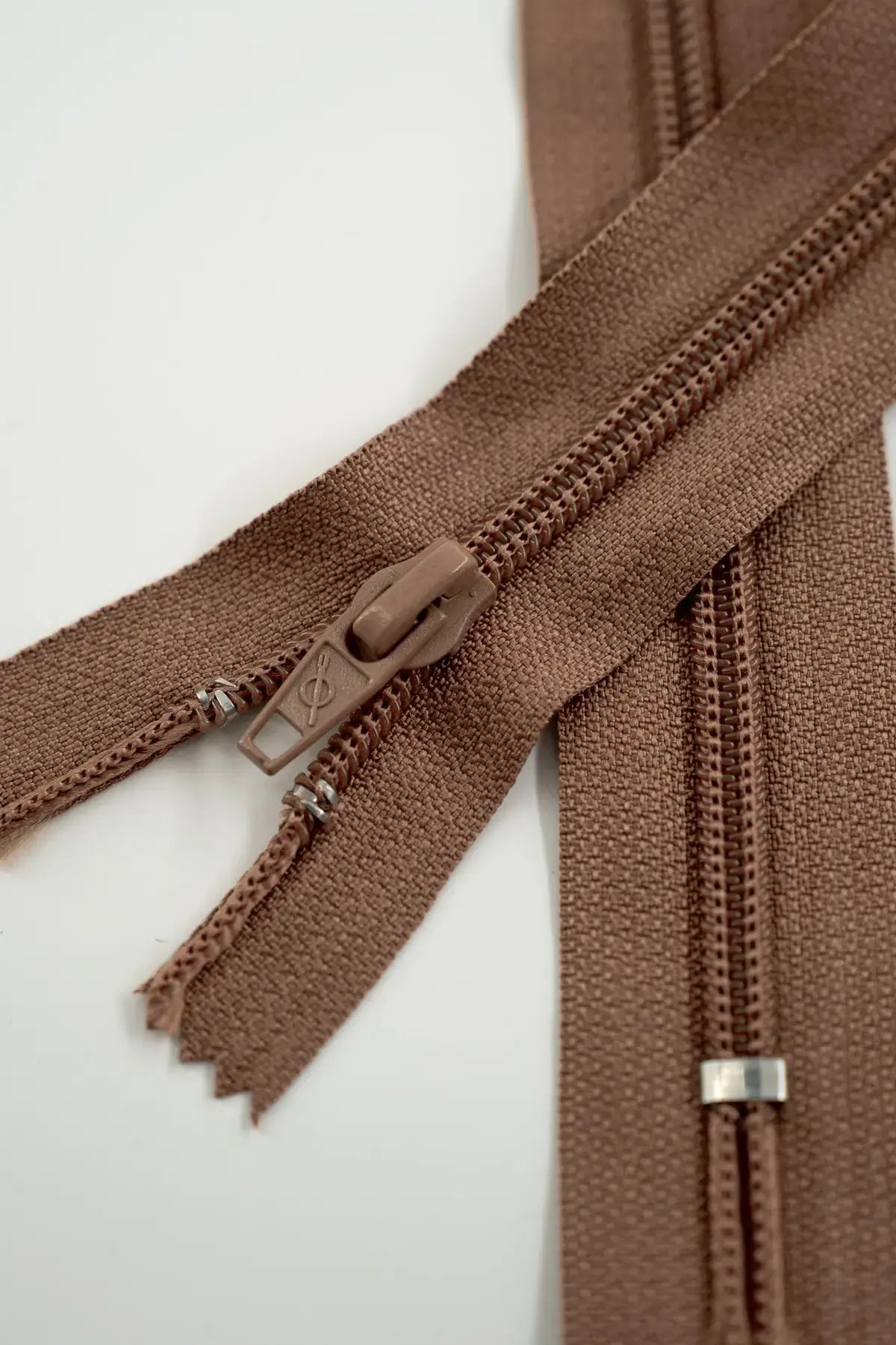 Cremallera nylon n5 60 cm camel c/0694 s/036614