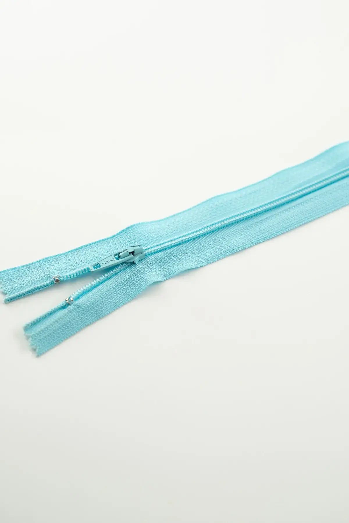 Cremallera nylon cerrada 3662 60cm c/674