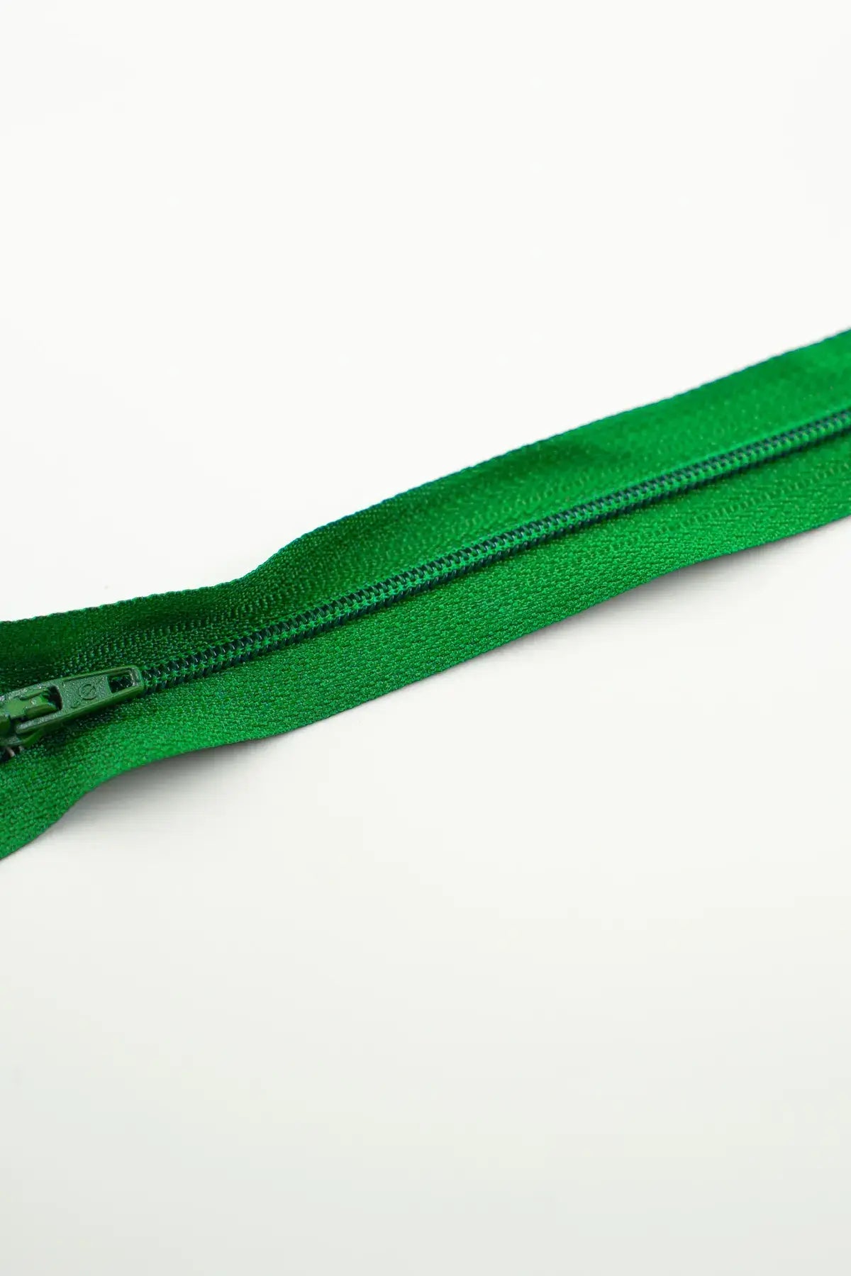 Cremallera nylon cerrada 3662 60cm c/643