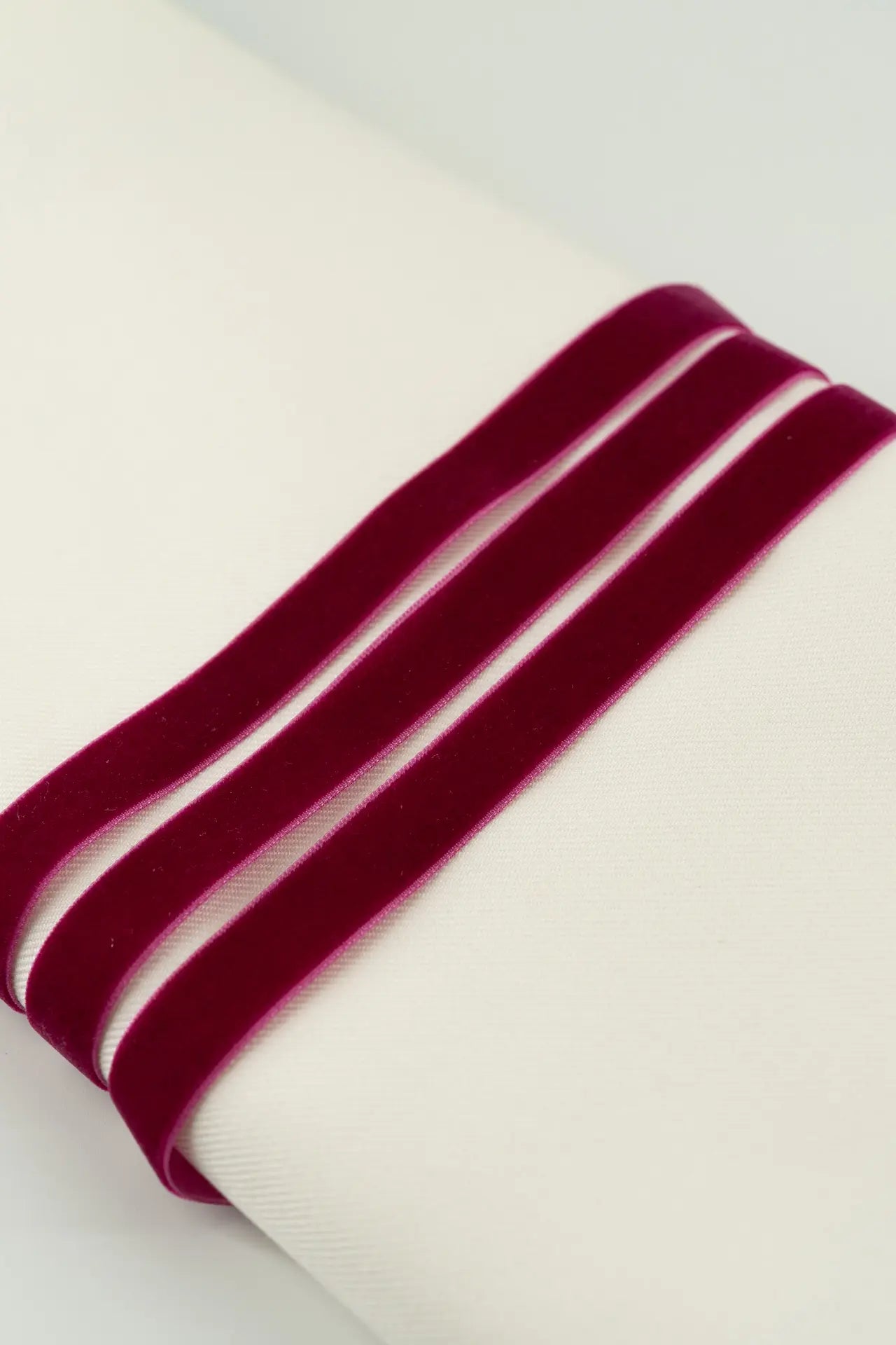 Fita de veludo bordeaux