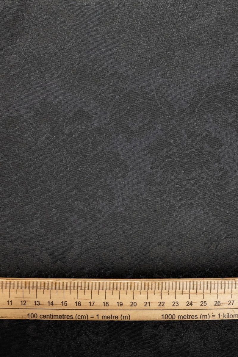 Damasco floral negro