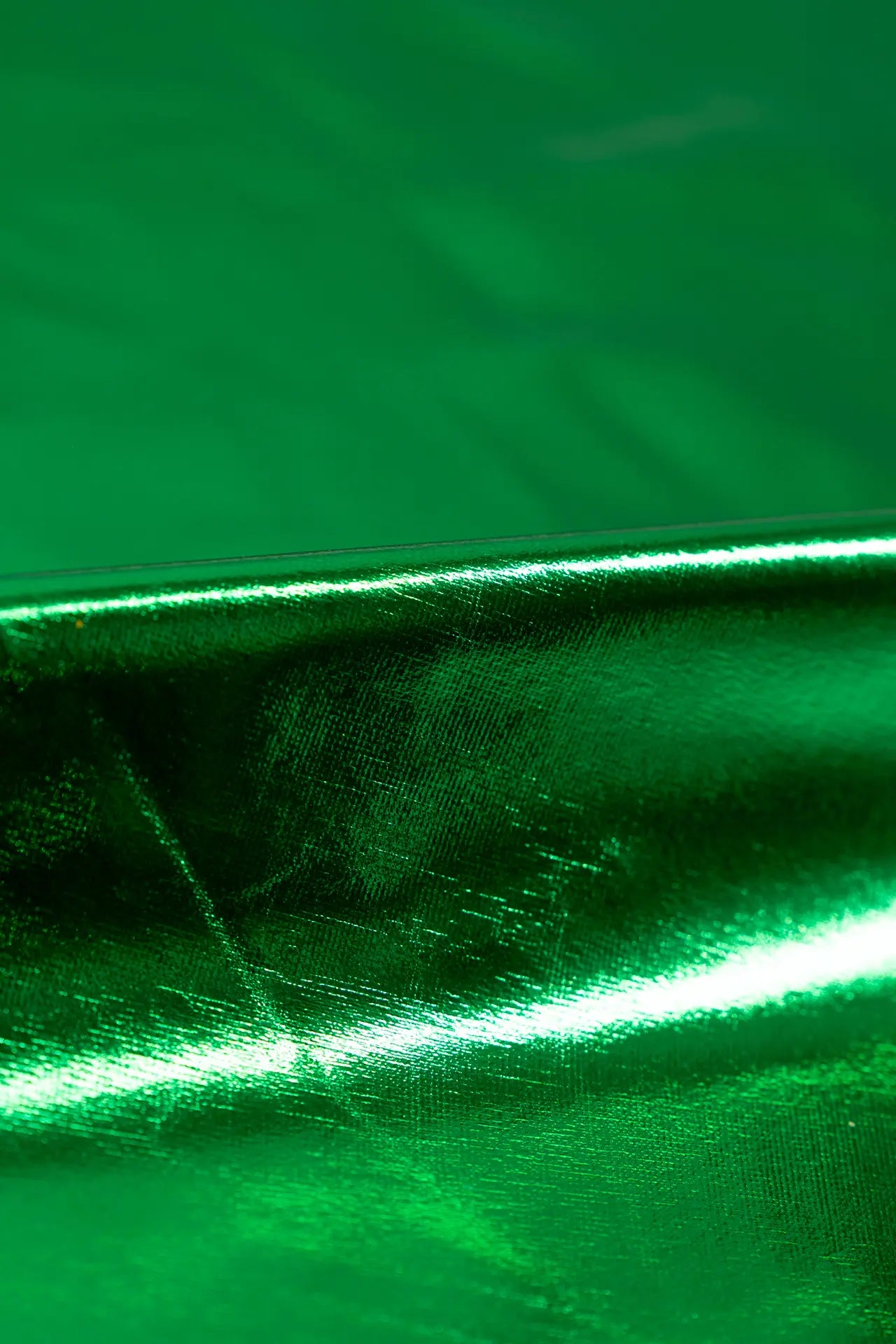 Lamé verde verde brilhante