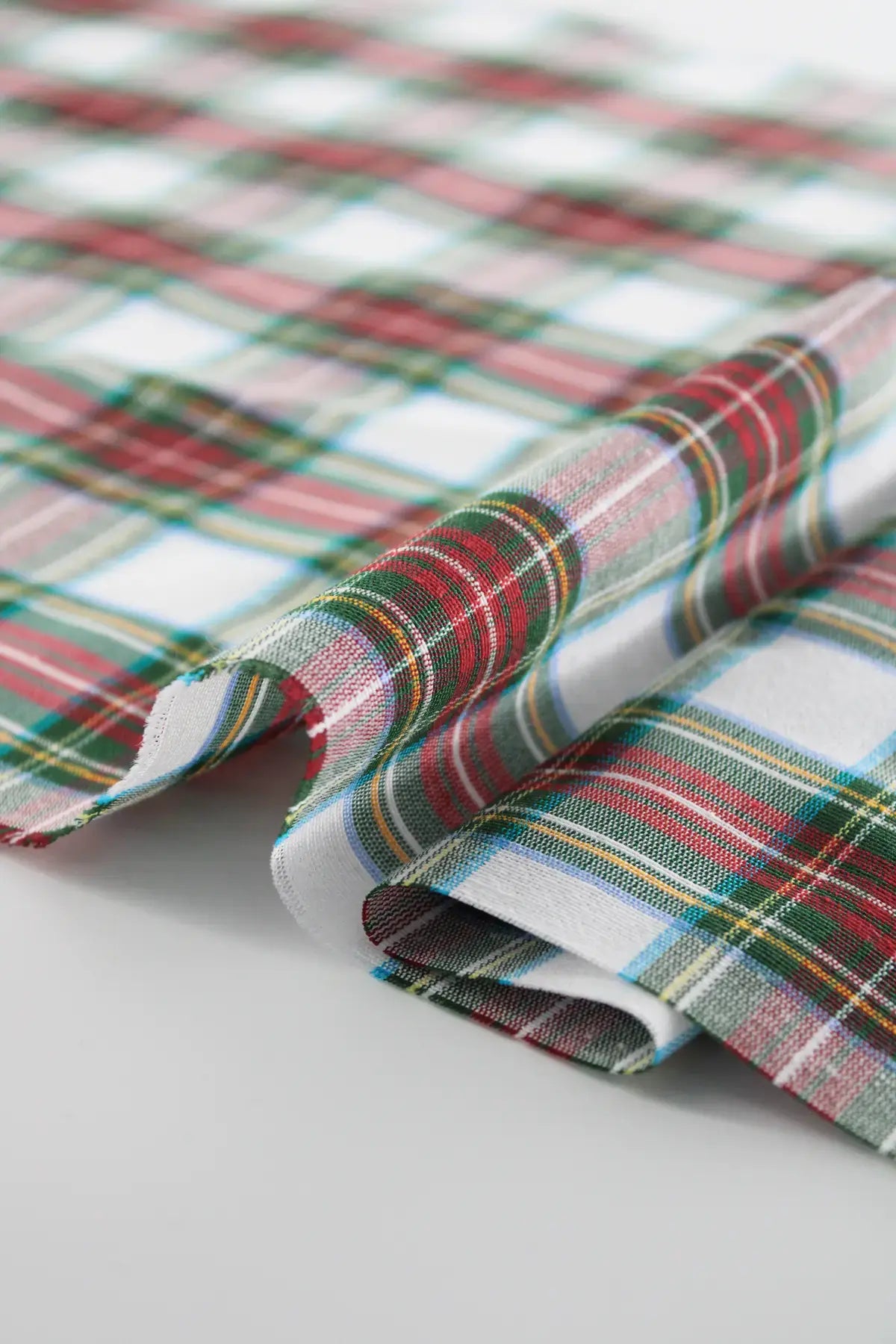 Loneta Antique White Checkered