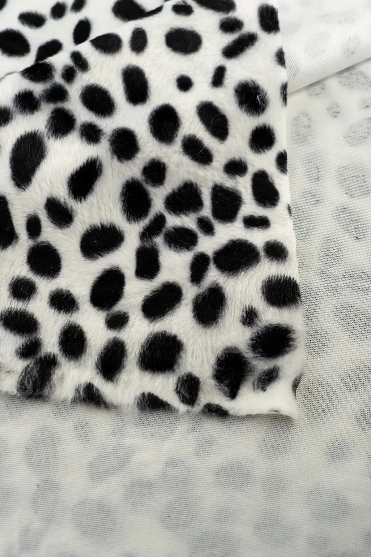 Pelo sintético  furry  bright white