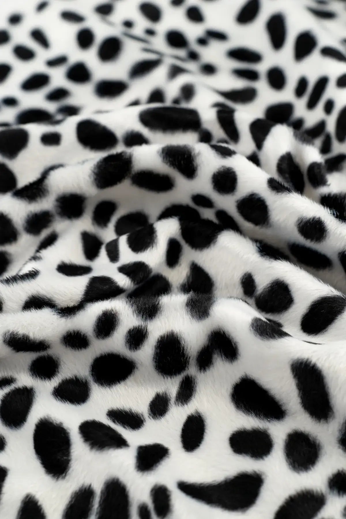 Pelo sintético  furry  bright white