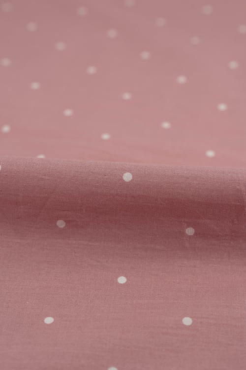 Popelin de lunares  de 5mm color rosa maquillaje