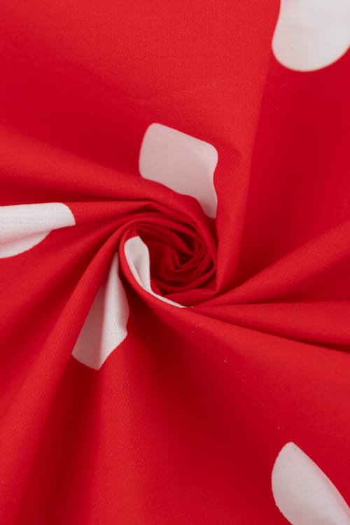 Popelin color rojo con lunar blanco de 35mm