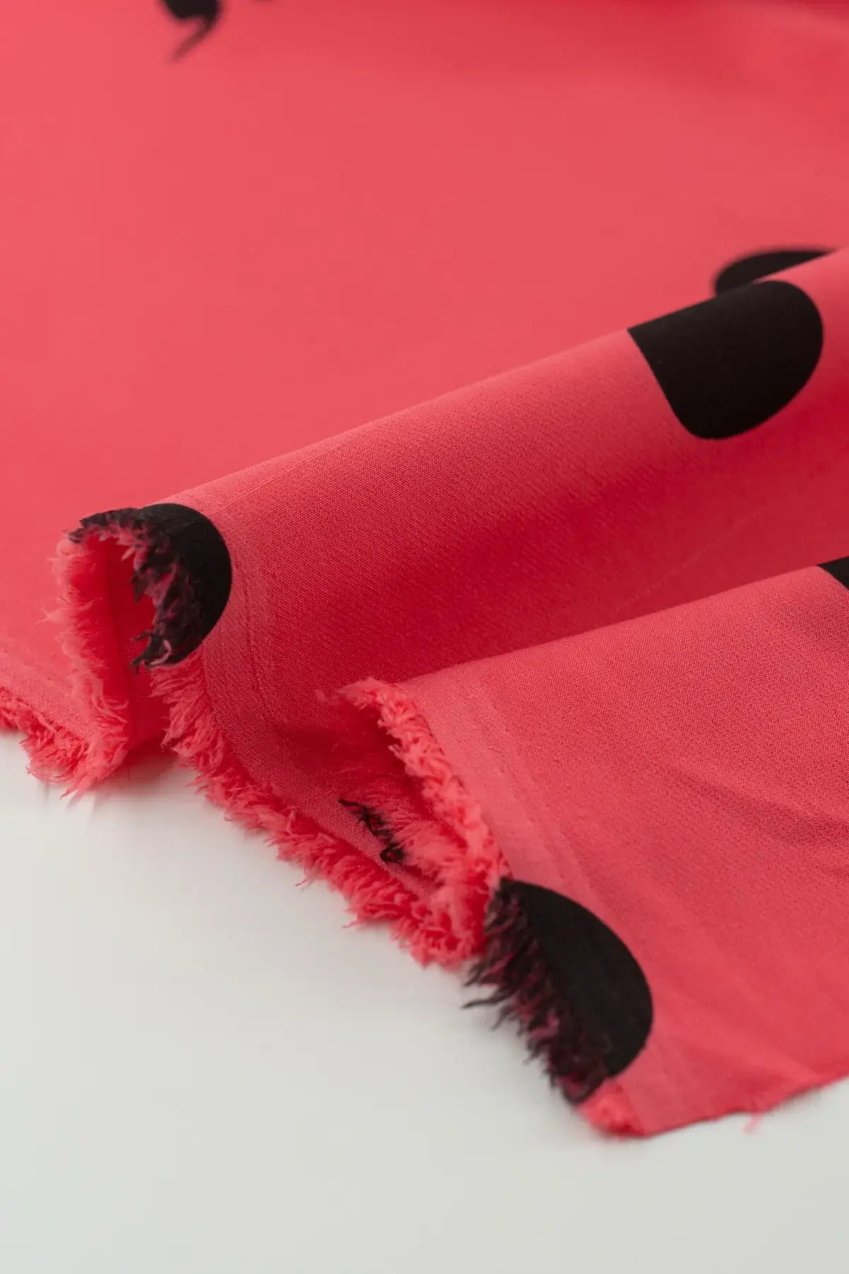 Sarga triana  raspberry