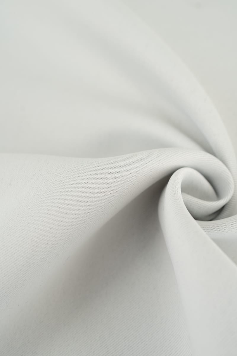 Sarga sarga ocurante liso blanco neutro