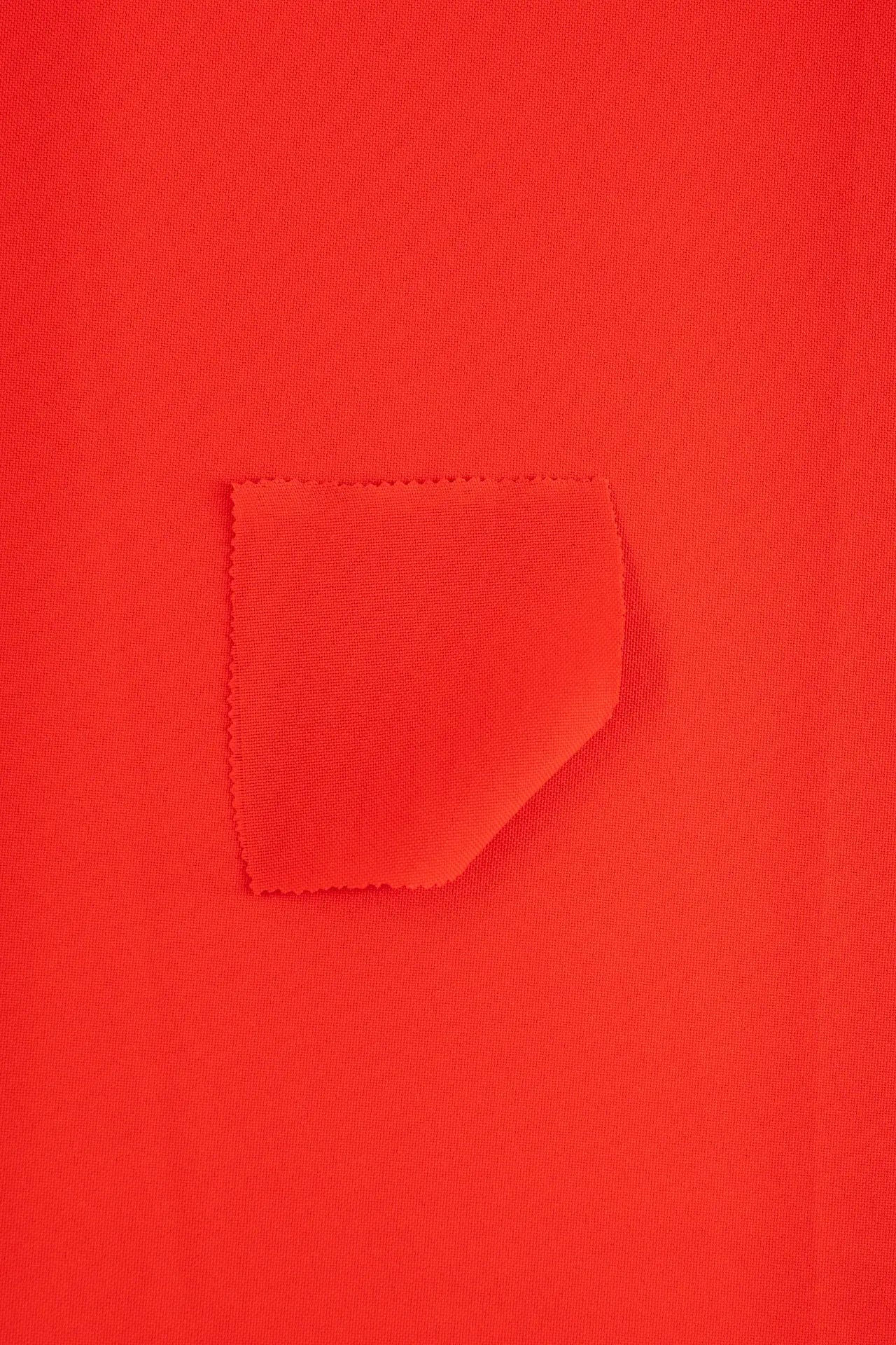 tomate cereja esticado