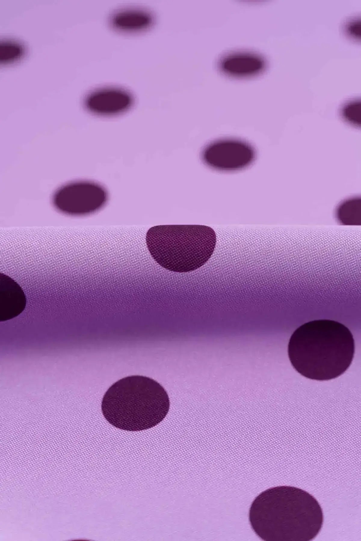 Tela lunares violeta