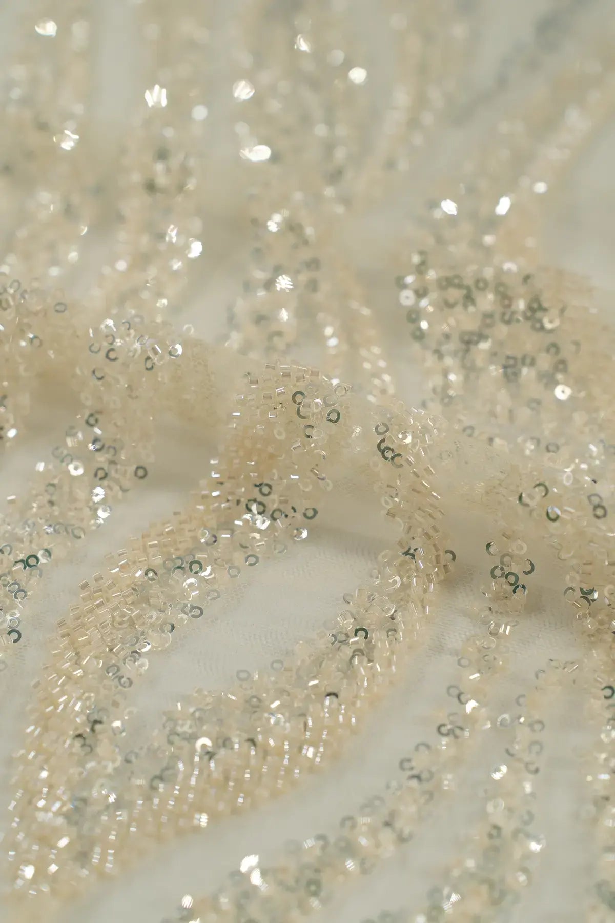 Tul pedreria mera  bright white