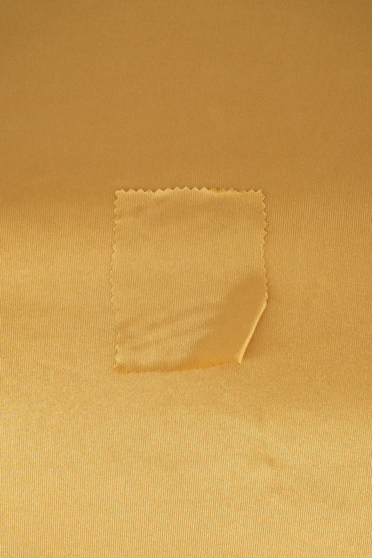 Rasete nos  mineral yellow