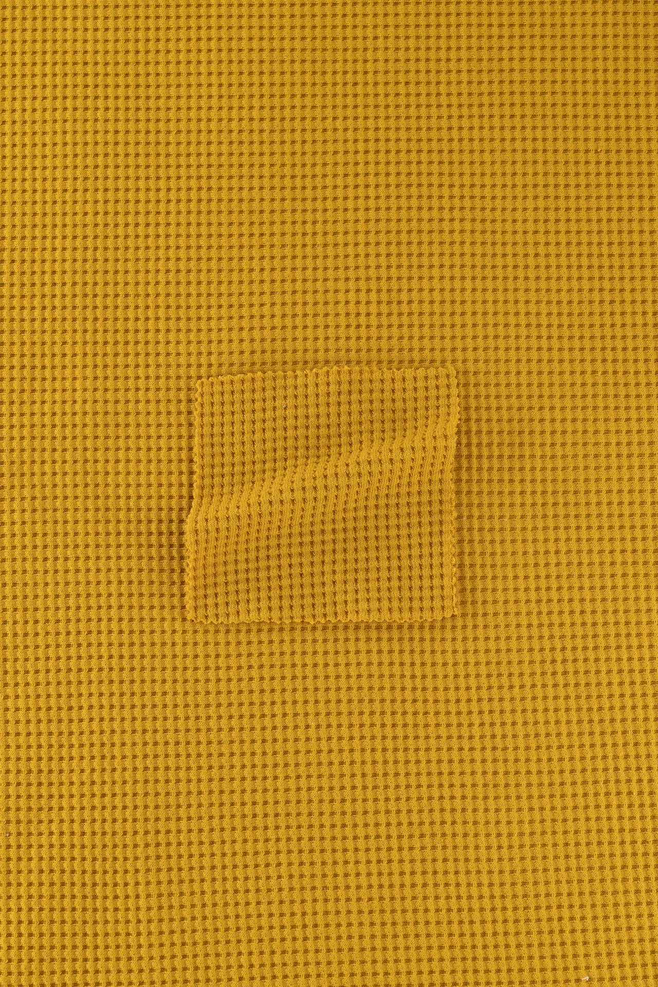 Waffle com névoa amarela