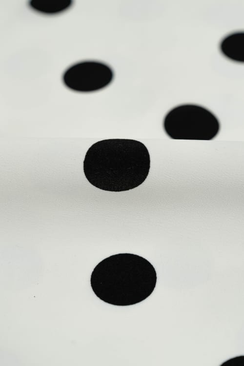 Koshibo color blanco con lunar negro de 25mm