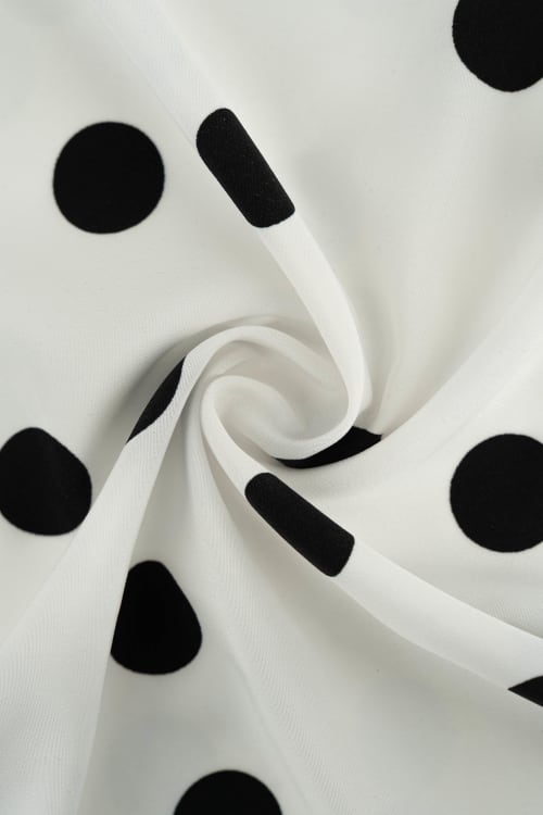 Koshibo color blanco con lunar negro de 25mm