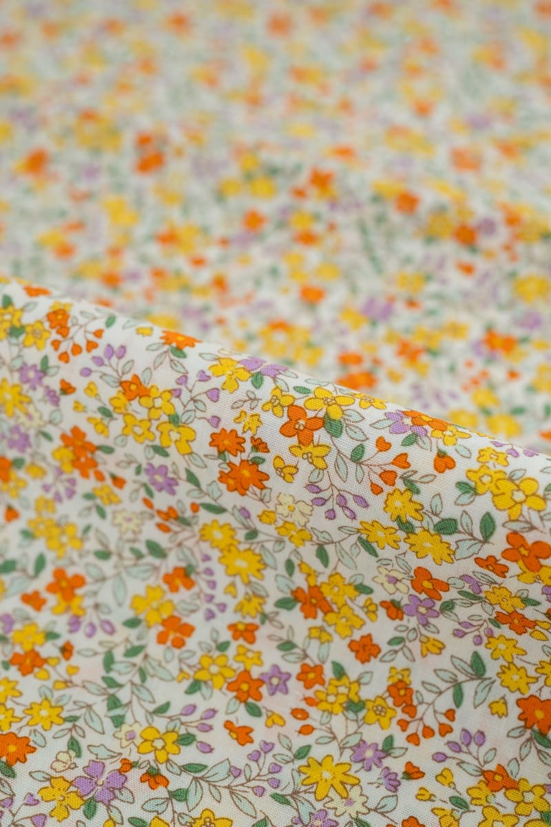 Popelín floral flores liberty naranja