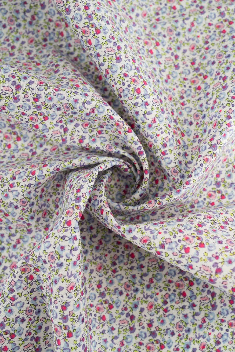 Popelín floral flores liberty morado lavanda