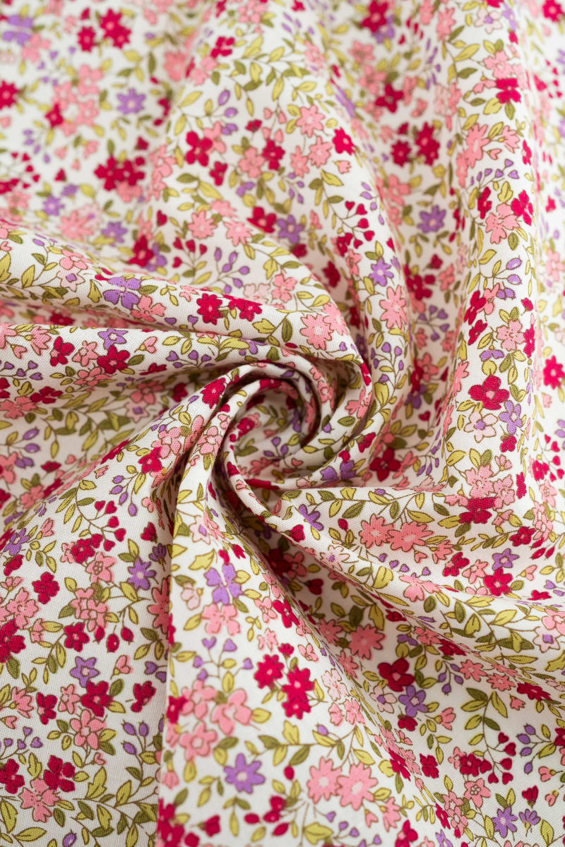 Popelín floral flores liberty frambuesa