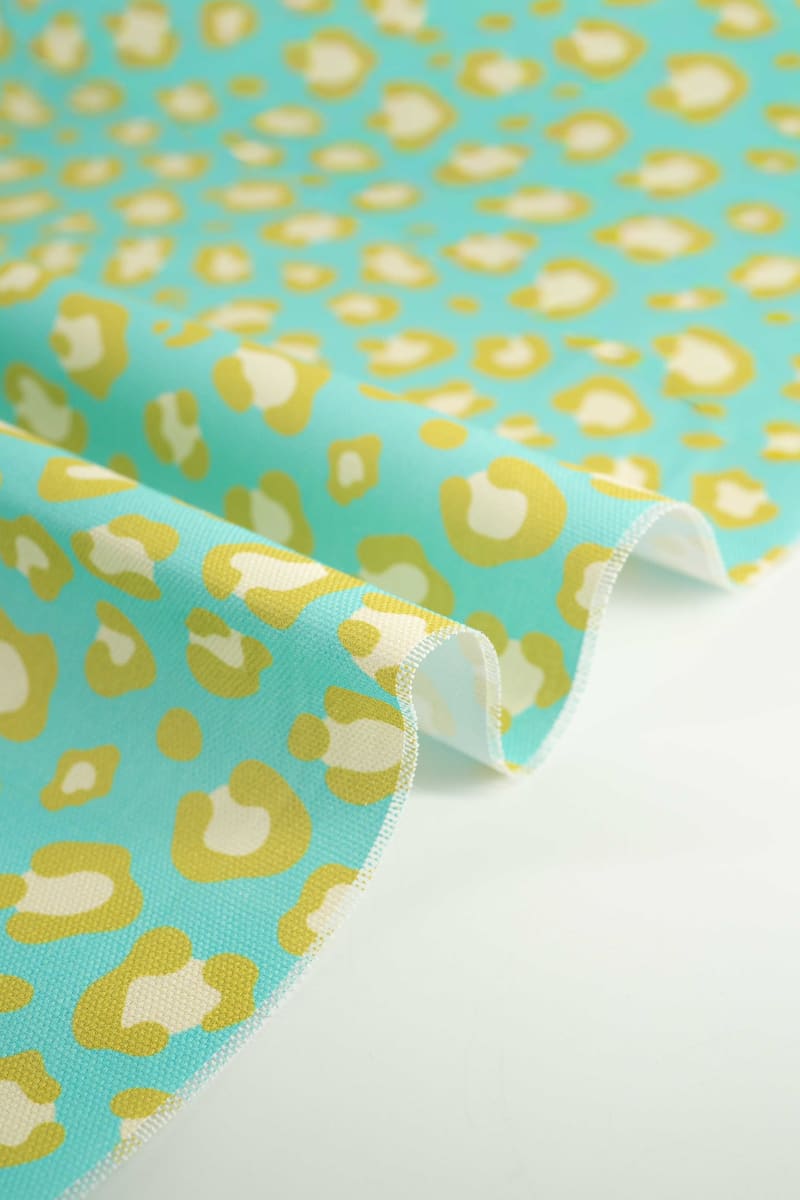 Semipanamá animal print amarillo mantequilla