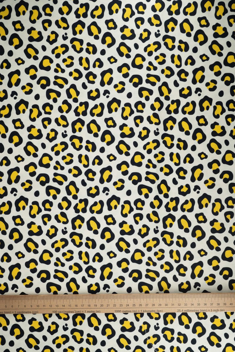 Semipanamá animal print negro