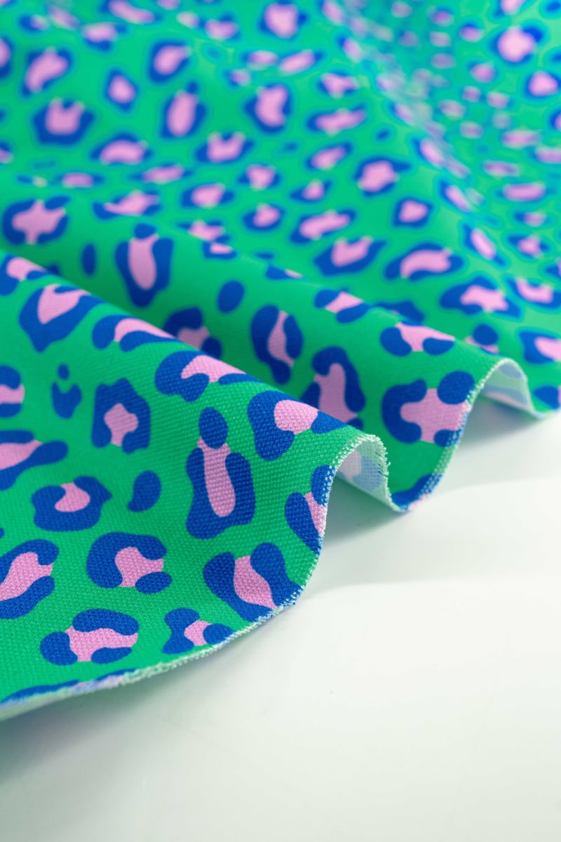 Semipanamá animal print leopardo azulina