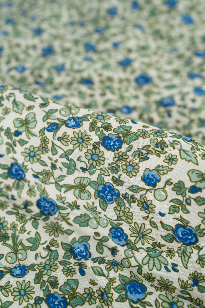 Acolchado estampado flores liberty azul azulina