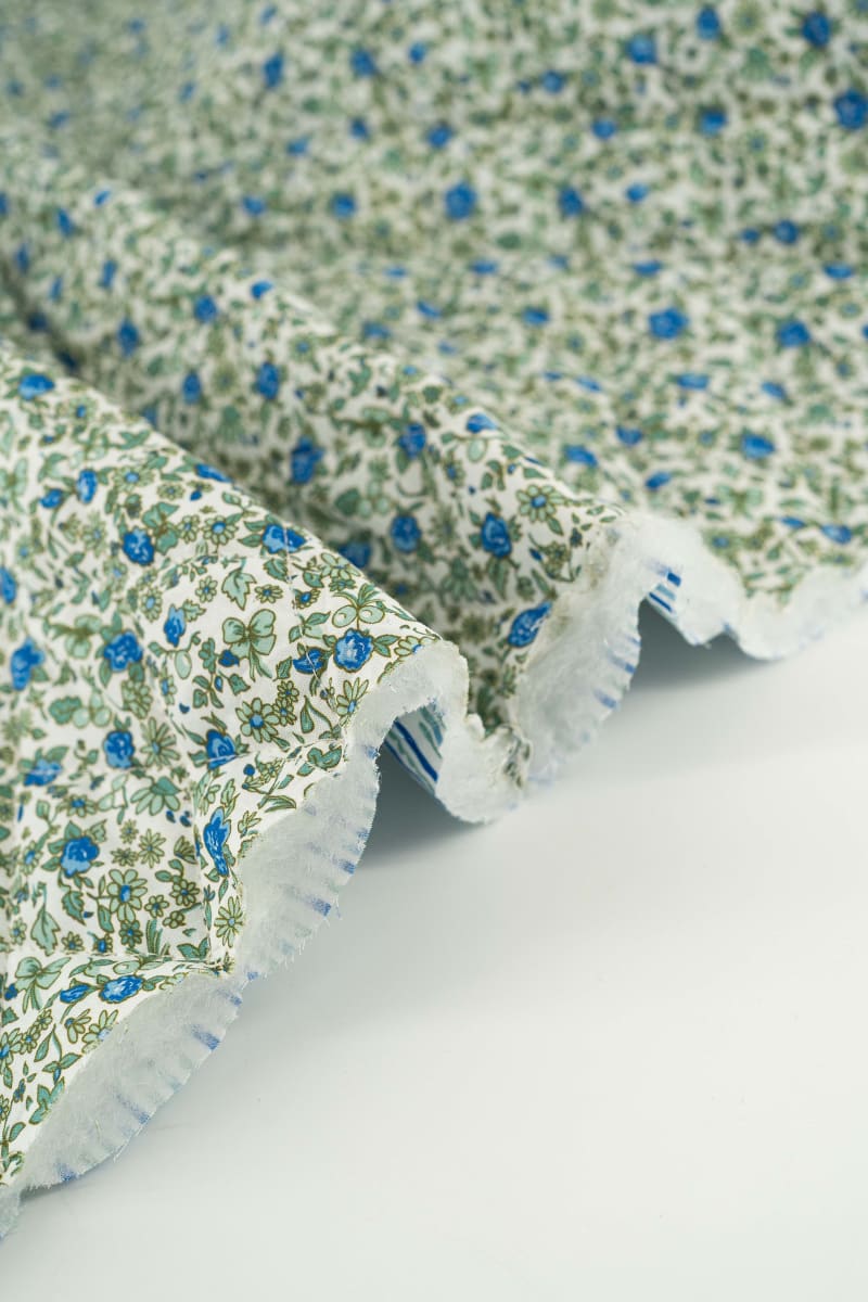Acolchado estampado flores liberty azul azulina